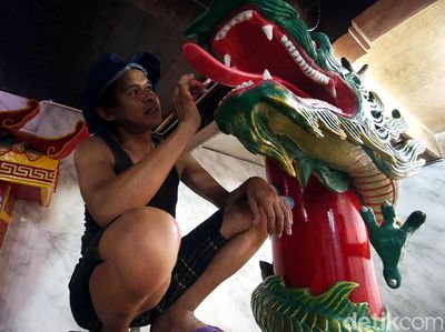 Klenteng Hok Lay Kiong Berbenah Menyambut Imlek