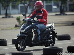 Di Tengah Pandemi Corona, Orang Lebih Banyak Beli Motor Tunai atau Kredit?
