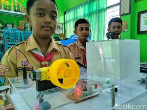 Keren, 3 Pelajar Ponorogo Membuat Pengaman Sepeda Motor Pakai e-KTP