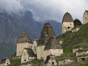 Alkisah, Masuk Kuburan di Kota Orang Mati Takkan Bisa Kembali