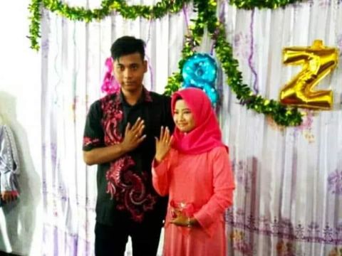 Foto-foto Bahagia Ponari Mantan Dukun Cilik Lamar Kekasihnya