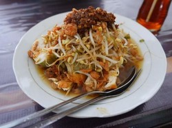 Ayo Rek! Jajan Lontong Balap Surabaya yang Enak di Sini