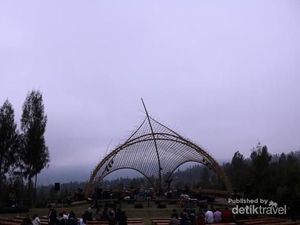 Momen Jazz di Atas Gunung Bromo yang Amat Membekas