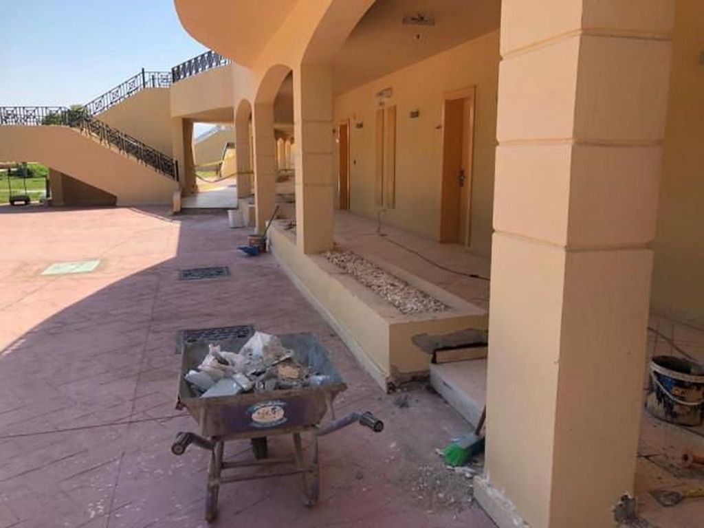Mau Liburan Mewah di Mesir, eh Hotelnya Lagi Direnovasi