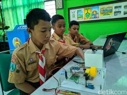 Hebat, Pelajar SMP Ponorogo Bikin Alat Pencegah Anak-anak Kendarai Motor