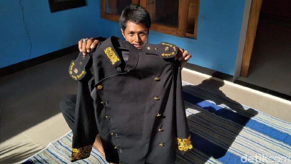 Ini Seragam Keraton Agung Sejagat Seharga Rp 2 Juta