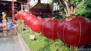 Jelang Imlek, Vihara Dharma Bhakti Bersolek