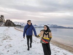Kisah Cinta Irwansyah: Dulu Pepet Shireen Sungkar, Kini Halal dengan Zaskia Kisah Cinta Irwansyah: Dulu Pepet Shireen Sungkar, Kini Halal dengan Zaskia