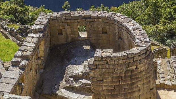 Temple of the Sun at Machu Picchu, Inca ruins at Cuzco Peru