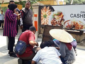 Begini Cara Risma Mengatur Rumah Pompa dan Pintu Air Agar Banjir Surut