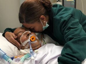 Soraya Haque: Gue Belum Siap Kalau Ditinggal Ekki Soraya Haque: Gue Belum Siap Kalau Ditinggal Ekki