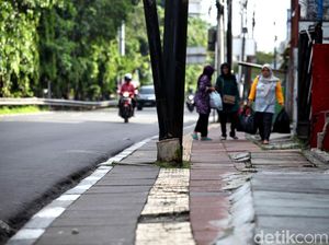 Lagi-lagi Guiding Block Nabrak Tiang