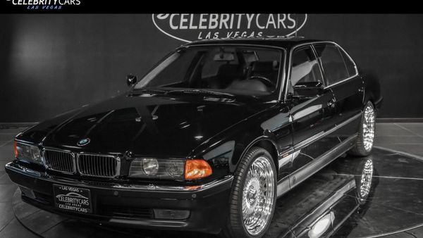 Belum Laku, Ini Penampakan BMW Hitam Saksi Bisu Kematian Tupac Shakur