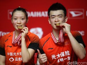 Zheng Siwei/Huang Yaqiong Juara Ganda Campuran Indonesia Masters