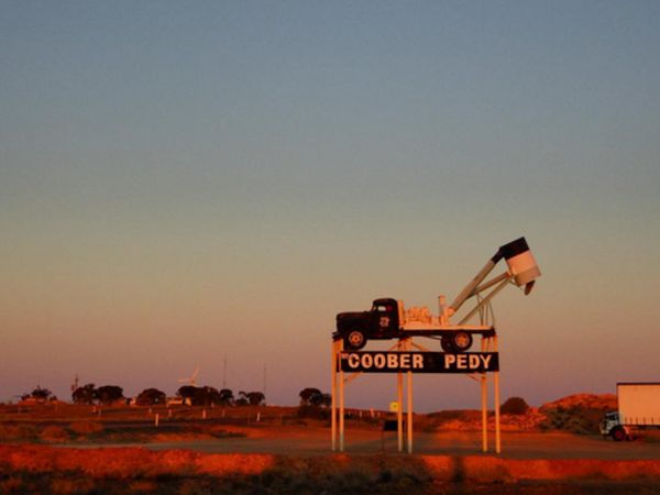 Penampakan Rumah Bawah Tanah yang Dibangun di Bekas Tambang Batu