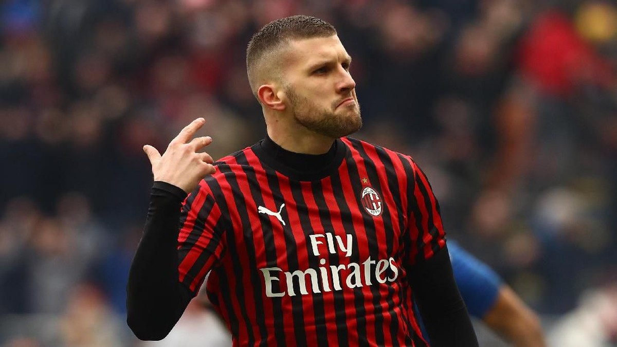 Ante Rebic resmi dipermanenkan AC Milan dari Eintracht Frankfurt (Foto: Marco Luzzani / Getty Images)
