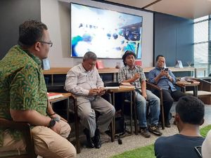 Kriminalisasi Jaksa Chuck Dinovelkan Titik Dalam Kurung Kriminalisasi Jaksa Chuck Dinovelkan Titik Dalam Kurung