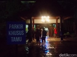 Kerahkan Tujuh Pompa, Air yang Menggenangi RSUD Sidoarjo Surut