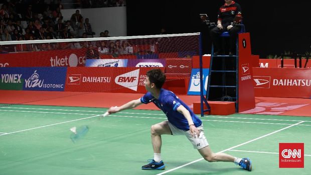 Pasangan Ganda putra Indonesia Marcus Fernaldi Gideon/Kevin Sanjaya Sukamuljo mengungguli Pasangan Mohammad Ahsan/Hendra Setiawan di Final kejuaran Daihatsu Indonesia Masters 2020. Jakarta, Minggu (19/1/2020). CNN Indonesia/Andry Novelino