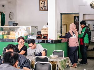 Melegenda, Warung Gudeg di Yogya Ini Sudah Ada Sebelum RI Merdeka Melegenda, Warung Gudeg di Yogya Ini Sudah Ada Sebelum RI Merdeka