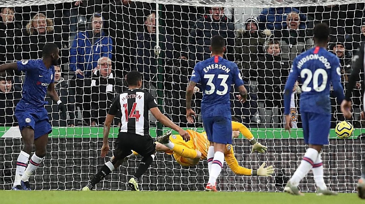 Newcastle vs Chelsea menjadi kekalahan kedelapan The Blues di liga musim ini (Foto: Photo by Ian MacNicol/Getty Images)