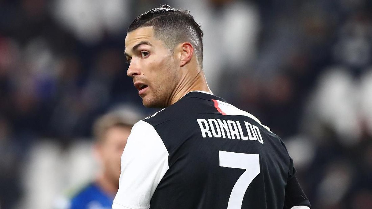 Cristiano mencetak dua gol di laga Juventus vs Parma (Foto: Photo by Marco Luzzani/Getty Images)