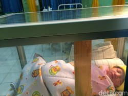 Bikin Sedih, Bayi Cantik Ini Ditaruh Dekat Jurang di Sleman