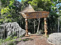 Dua Spot Wisata Baru di Teluk Mayalibit, Papua Barat