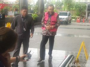Diperiksa Kejagung, Tersangka Eks Dirut Jiwasraya Diboyong ke KPK