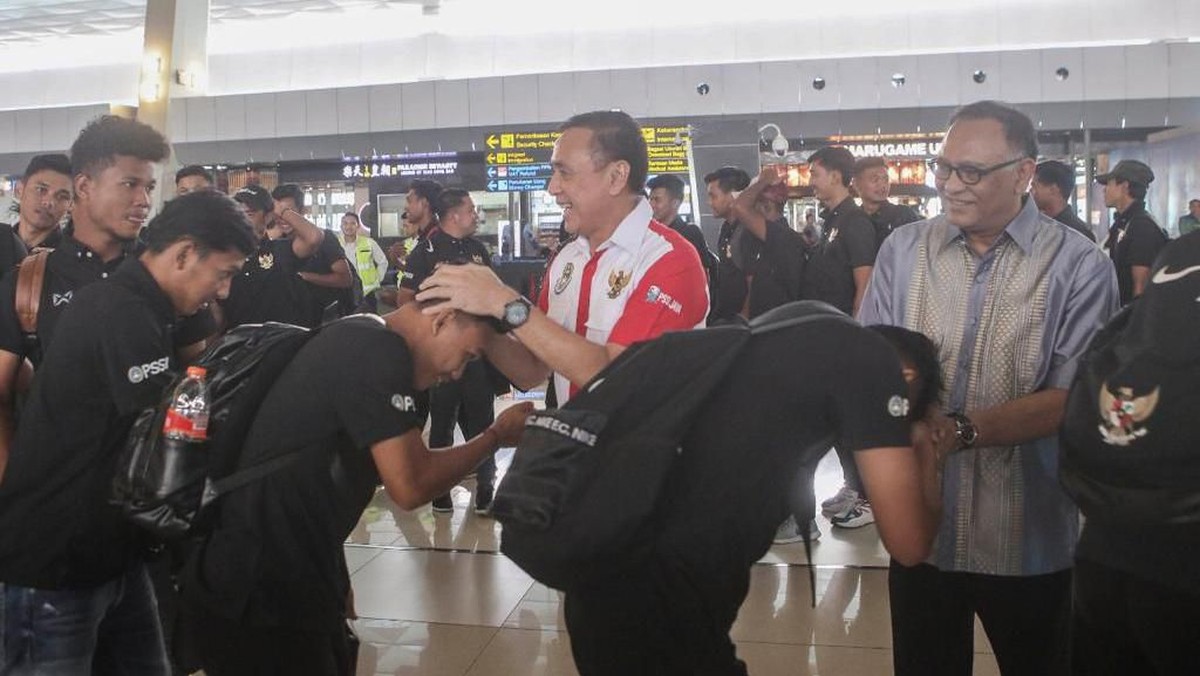 Ketum PSSI, Mochamad Iriawan, melepas Timnas Indonesia U-19 ke Thailand. (Mochamad Foto: dok.PSSI)