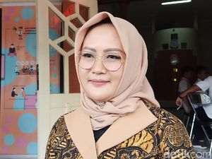 Salat Istikarah Mantapkan Pengusaha Perempuan Ini Nyalon Bupati Kediri Salat Istikarah Mantapkan Pengusaha Perempuan Ini Nyalon Bupati Kediri