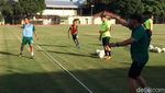 Latihan Persebaya Surabaya Masih Tanpa Osvaldo Haay