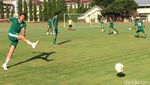 Latihan Persebaya Surabaya Masih Tanpa Osvaldo Haay