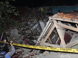 Duar! Ledakan Tabung Gas Hancurkan Rumah di Cimahi