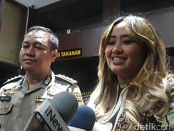 Ini Jawaban Pinkan Mambo Saat Ditawari Jadi Member MeMiles