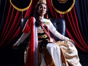 Permaisuri Palsu Ternyata Hobi Kulineran dan Punya Bisnis Angkringan