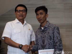 Bertemu Perakit Pesawat Asal Pinrang, Moeldoko Bicara Manajemen Talenta Bertemu Perakit Pesawat Asal Pinrang, Moeldoko Bicara Manajemen Talenta