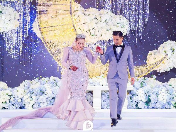 Guru Geografi Menikahi Artis, Potret Pernikahan Mewahnya Jadi Sorotan