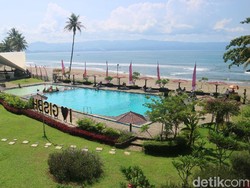 Menikmati Senja di Bangunan Hotel Peninggalan Bung Karno