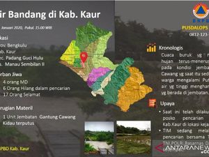 Jembatan di Bengkulu Putus Diterjang Banjir Bandang, 4 Warga Tewas