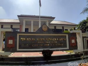 Sidang Perdana Kasus Pembongkaran Stadion Kanjuruhan Digelar Online Sidang Perdana Kasus Pembongkaran Stadion Kanjuruhan Digelar Online