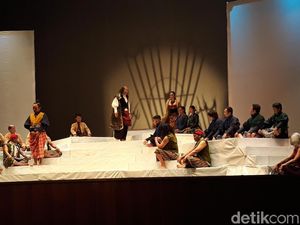 Kenang WS Rendra, Panembahan Reso Buktikan Tak Lekang oleh Zaman Kenang WS Rendra, Panembahan Reso Buktikan Tak Lekang oleh Zaman