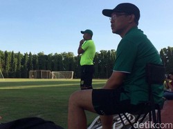 Aji Santoso Fokus Genjot Fisik Pemain Persebaya Surabaya