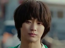 Kocaknya Kim Soo Hyun Jadi Cameo di Drakor Crash Landing On You