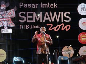 Keberagaman Kota Semarang Ditunjukkan dalam Pasar Imlek Semawis Keberagaman Kota Semarang Ditunjukkan dalam Pasar Imlek Semawis