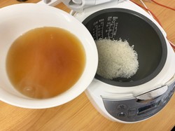 Setelah Nasi KFC, Ini Nasi Kuah Ramen yang Gampang Dicontek