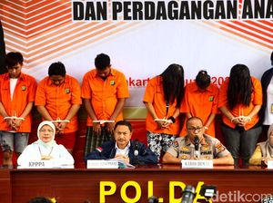 Diciduk Polisi, 6 Pelaku Penjual Anak di Bawah Umur Tertunduk Malu Diciduk Polisi, 6 Pelaku Penjual Anak di Bawah Umur Tertunduk Malu