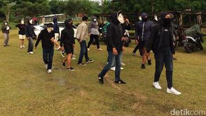 Terobos Latihan PSS, Suporter Minta Kembalikan Seto