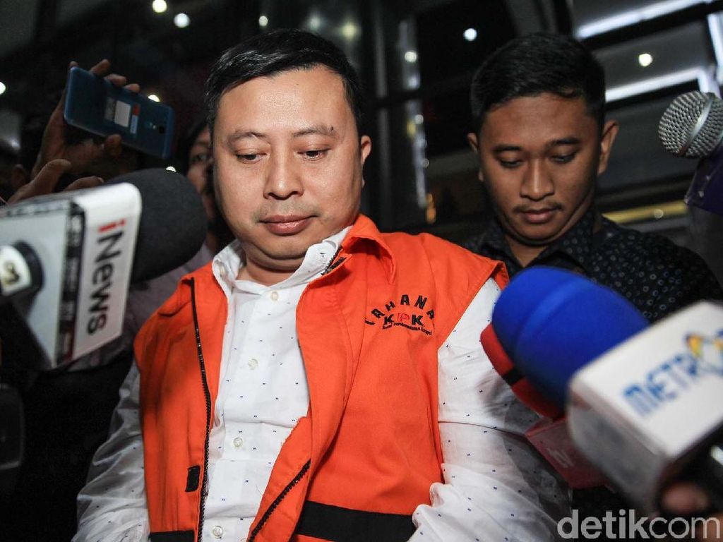 Periksa Saeful, KPK Cocokkan Kronologi Suap PAW dengan Percakapan WA Periksa Saeful, KPK Cocokkan Kronologi Suap PAW dengan Percakapan WA