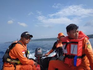 3 Hari Hilang, Wisatawan yang Terseret Ombak Pantai Sawarna Tewas